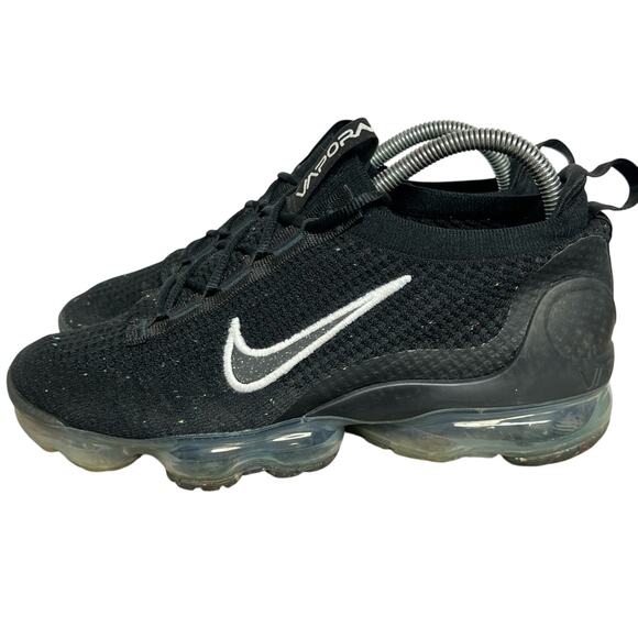 Women's Nike Air Vapormax 2021 FK Flyknit Black Silver White DC4112-002 SIZE 8.5 - Picture 1 of 10